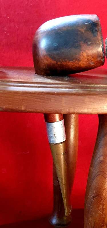 ANTIQUE PIPE COLLECTION WITH IMBUIA WOOD STAND. SEE FULL DESCRIPTION !