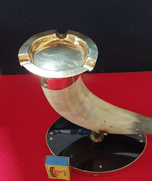 ANTIQUE OX HORN WITH  BRASS ASHTRAY ON STAND. 1920s