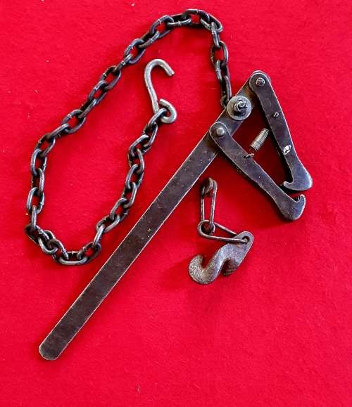 ANTIQUE DRAAD TREKKER. / WIRE STRAINER. DONALDS.
