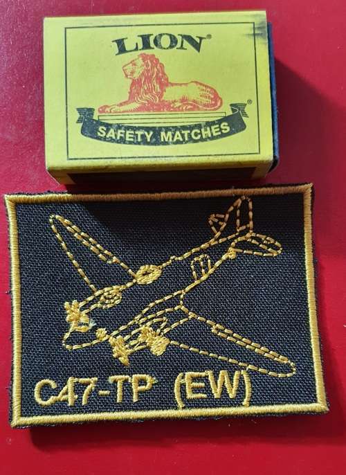 SAAF C47 -TP  ELECTRONIC WARFARE / INTELLIGENCE EMBROIDERED UNIFORM BADGE