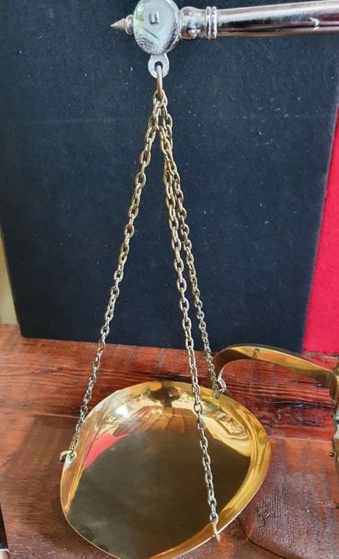 HUGE ANTIQUE 1910s BRASS BANK SCALE. COINS & GOLD. COMPLETE, WORKING.