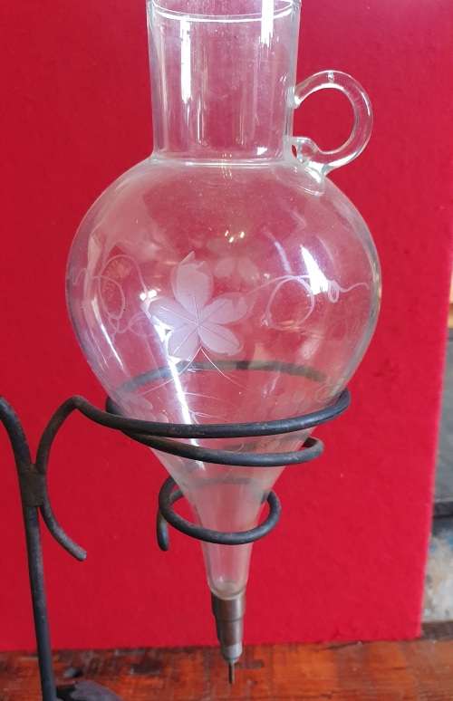 ANTIQUE CRYSTAL WINE DECANTER ON STAND. 50CM HIGH