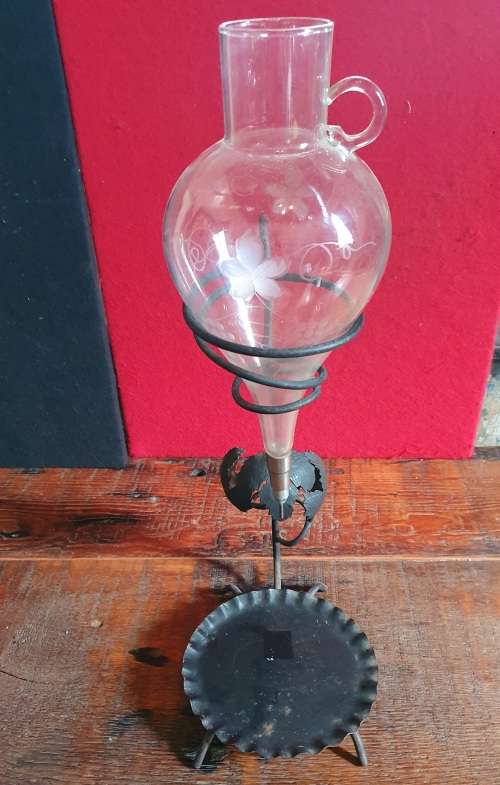 ANTIQUE CRYSTAL WINE DECANTER ON STAND. 50CM HIGH