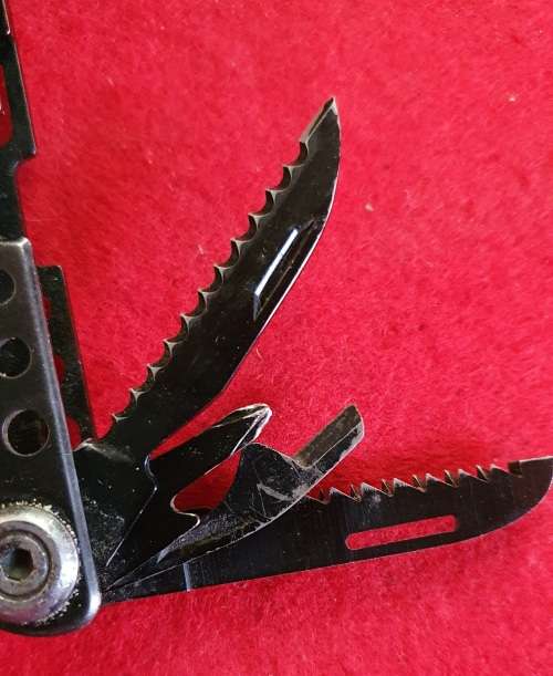 MULTI TOOL SURVIVAL KNIFE SET. BUSH BABY. WITH POUCH.