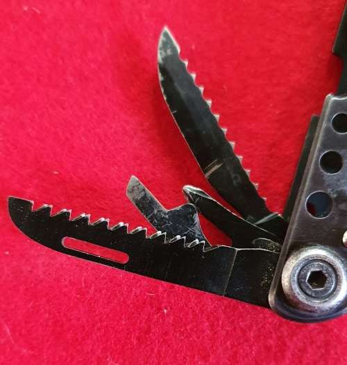 MULTI TOOL SURVIVAL KNIFE SET. BUSH BABY. WITH POUCH.