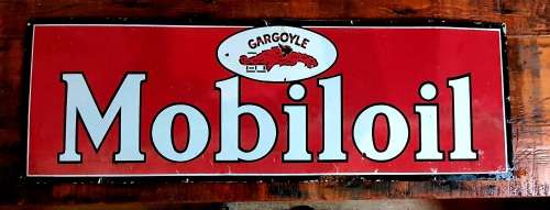 1930s GARGOYLE MOBILOIL ENAMEL SIGN BOARD.1.40 M X 0.46 M. EXCEPTIONAL CONDITION !!