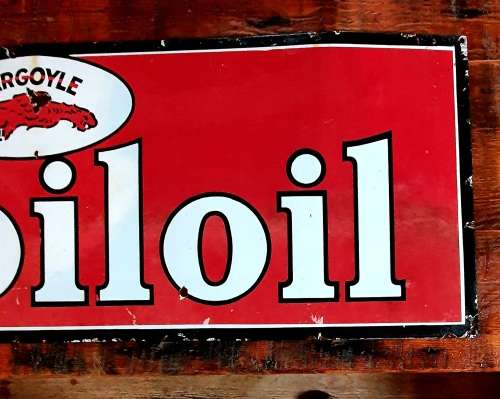 1930s GARGOYLE MOBILOIL ENAMEL SIGN BOARD.1.40 M X 0.46 M. EXCEPTIONAL CONDITION !!