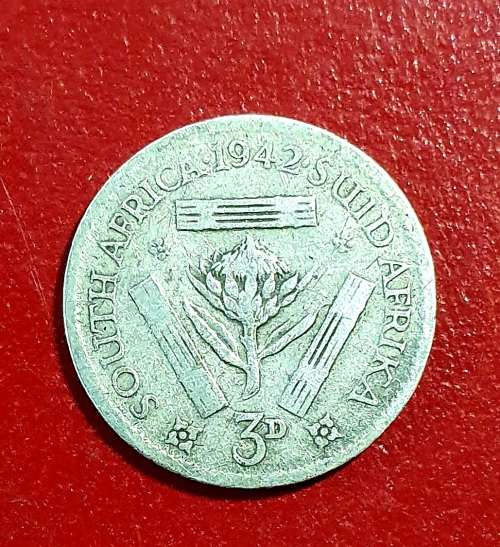 SILVER 1942  3 PENCE   George VI .  1.414 g  EXCELLENT CONDITION !