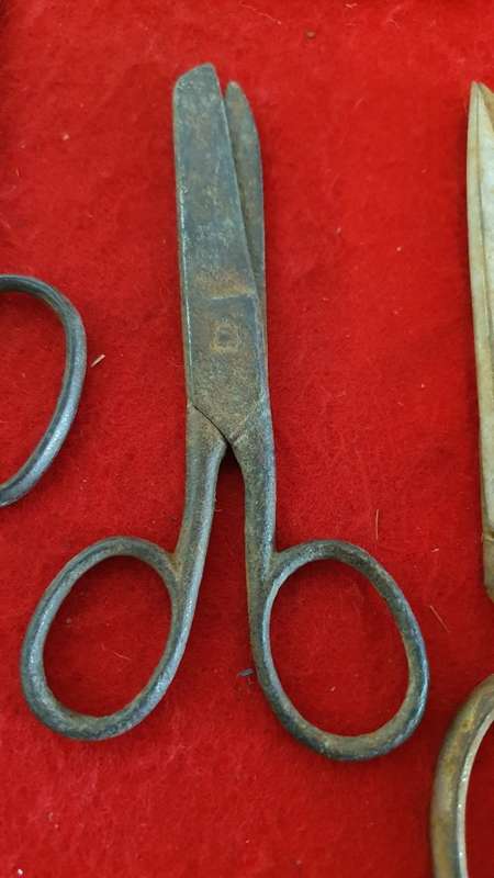 14 X ANTIQUE TO VINTAGE SCISSORS COLLECTION.
