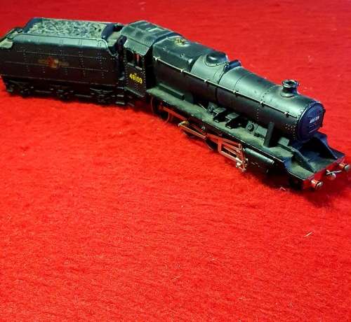 VINTAGE HORNBY DUBLO 20732 LMS STANIER CLASS 2-8-0 FREIGHT LOCOMOTIVE WITH TENDER