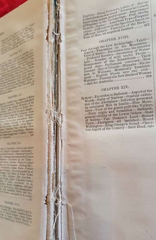 CHARLES DARWIN 1890 NEW EDITION  WITH PORTRAIT .A NATURALIST`S VOYAGE.