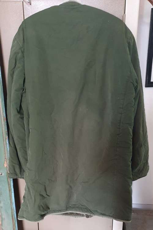 SWEDISH WINTER ARMY JACKET C148 . OLIVE GREEN. GENUINE WOOL INNER. XL - L