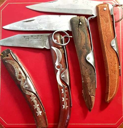 3 X VINTAGE OKAPI POCKET / FOLDING KNIFES. INCL LOOSE HANDLE.