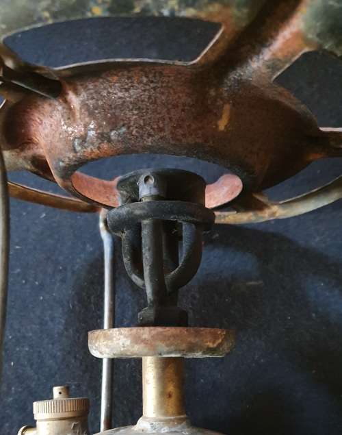 ANTIQUE BRASS PRIMUS STOVE.