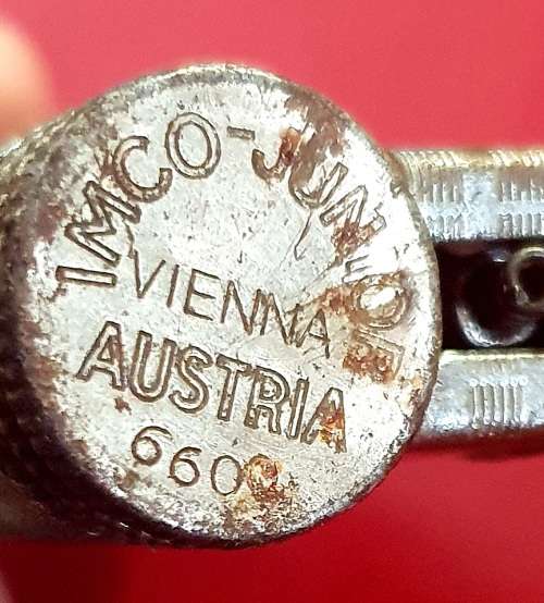 ANTIQUE IMCO JUNIOR  PETROL LIGHTER VIENNA AUSTRIA 660