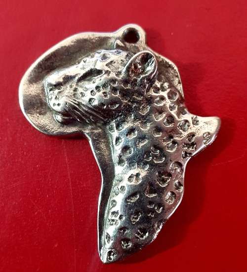 SOLID STEEL LEOPARD  AFRICA KEY RING