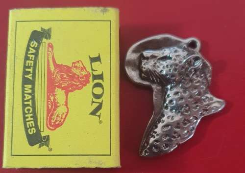 SOLID STEEL LEOPARD  AFRICA KEY RING