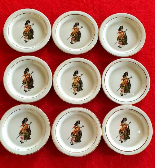 9 X VINTAGE WHITE LABEL LIMITED EDD PORCELAIN COASTERS. BID PER COASTER.11 CM DIAMETER X 1 CM DEEP