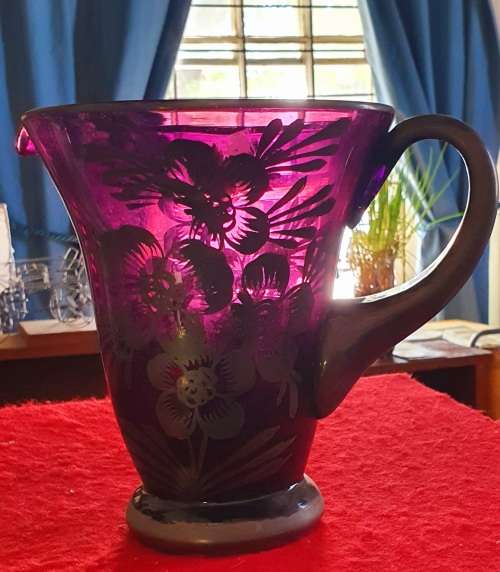 1890 VICTORIAN AMETHYST GLASS LEAD HAND PAINTED WATER PITCHER,4 GLASES,CONDIMENT BOWL.