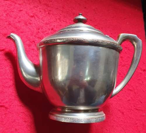 1930s PRESIDENT HEAVY SILVER PLATED TEA & COFFEE SET. STUNNING DETAIL. 4 PIECE .