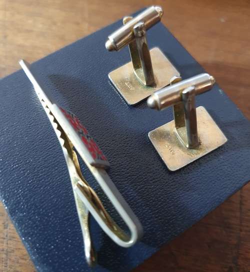 ANTIQUE ENAMEL INLAY CUFFLINKS AND TIE CLIP