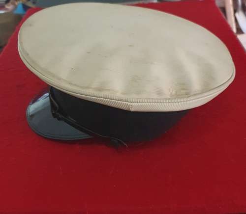SA NAVY 1979 LEADING SEAMAN HAT WITH BADGE. 55CM CIRC.