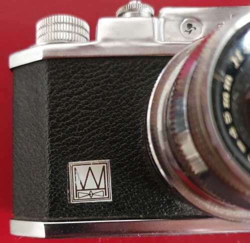 VINTAGE HALINA 35X CAMERA. EXCELLENT CONDITION !!!