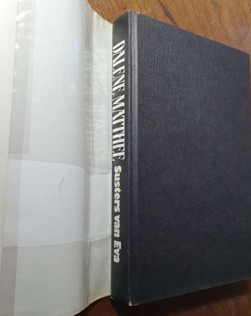 DALENE MATTHEE. SIGNED FIRST EDD. SUSTERS VAN EVA. 1995. HARD COVER.