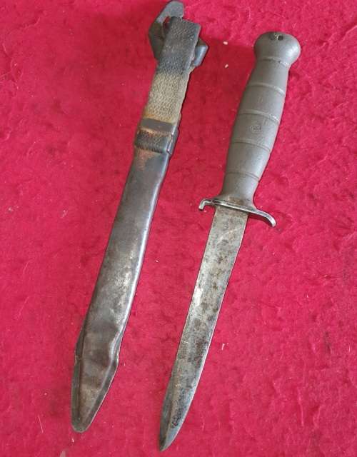 GLOCK 78  AUSTRIAN ARMY FIELD KNIFE / BAYONET  AND SCABBARD