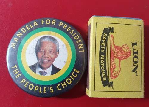 1994 ORIGINAL ELECTION BUTTON.