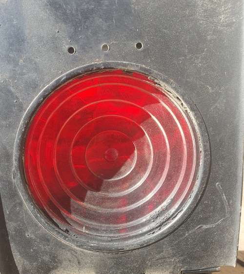 ANTIQUE HUGE RAILWAY SIGNAL LAMP.