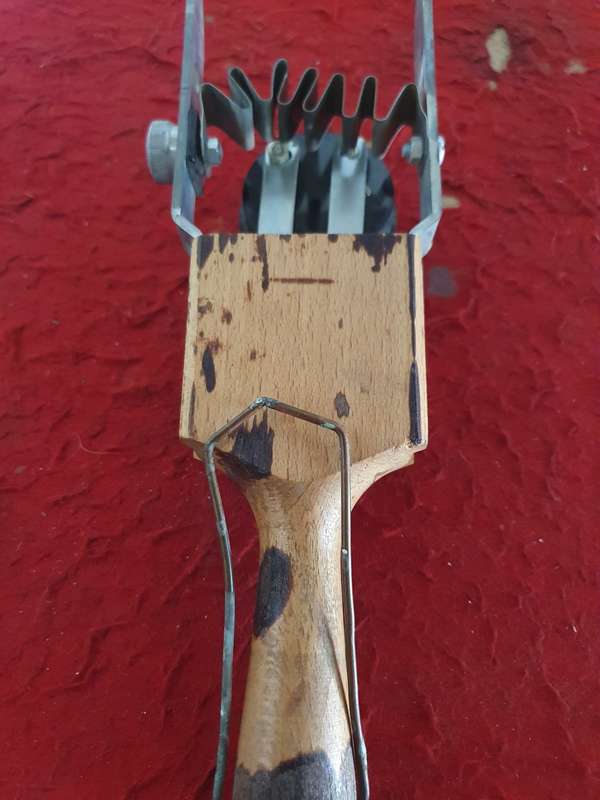 ANTIQUE AMP METER