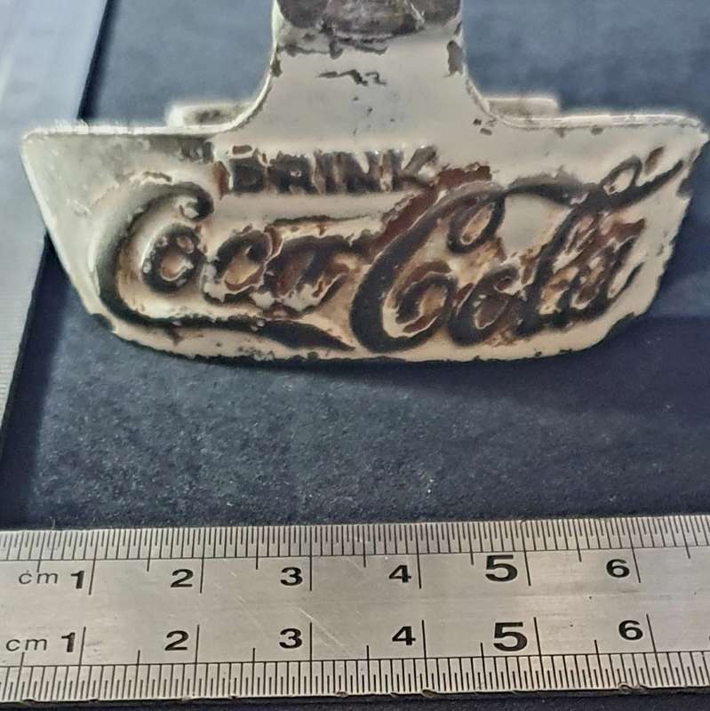 VINTAGE COCA COLA CAST IRON UNDER COUNTER BOTTLE OPENER. STARR X PATENT