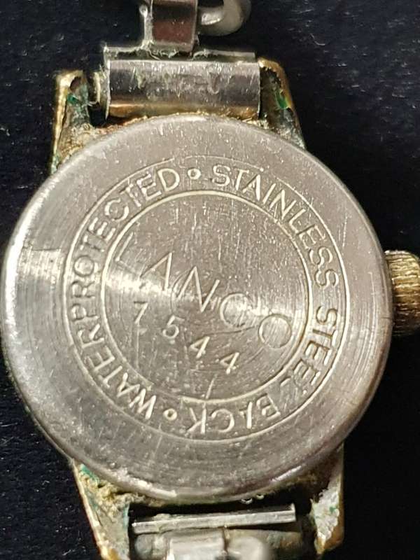 VINTAGE LANCO INCABLOC 17 JEWELS SWISS MADE LADIES WINDING WATCH. WORKING.