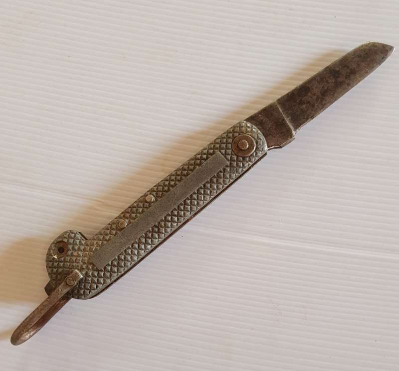 WW11 BIG RODGERS SHEFFIELD ENGLAND NAVY KNIFE. 21306. 20CM LONG.