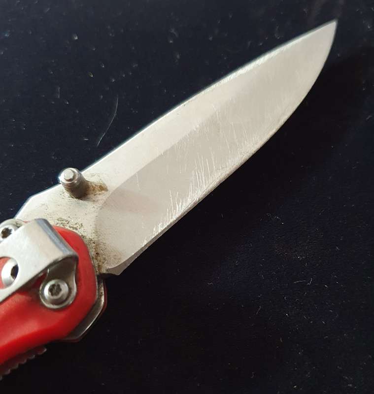 MASTERCRAFT LOCK FOLDING KNIFE WITH BELT CLIP. 17CM LONG.