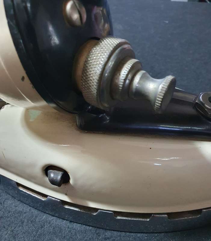 Antique TILLEY PARAFFIN IRON Model DN250. Exceptional condition.