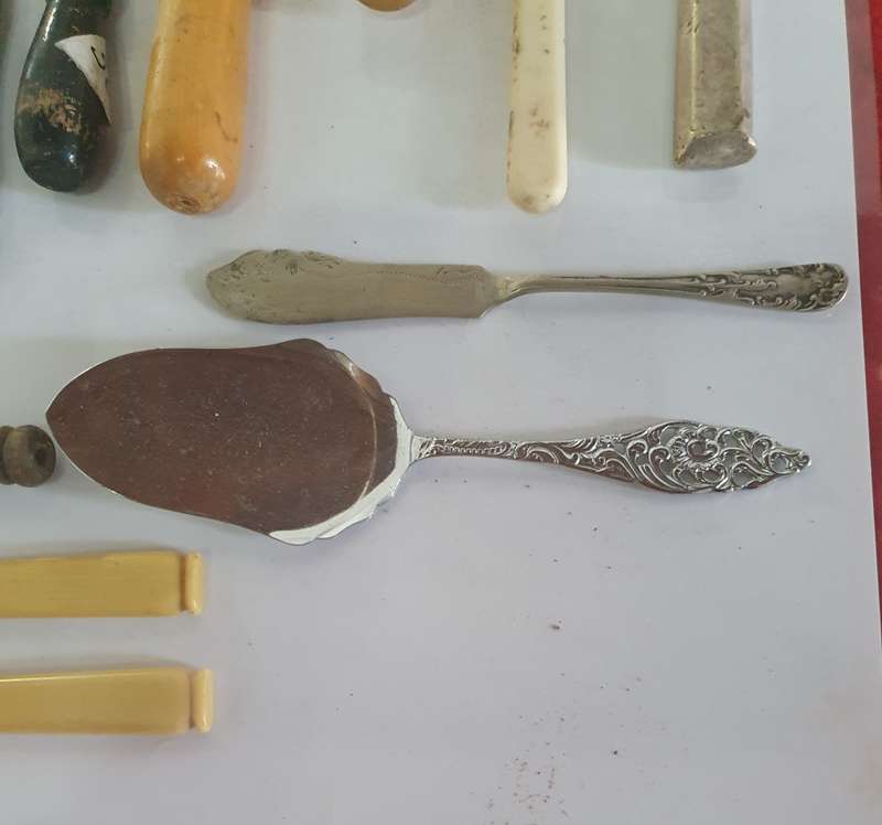 JOBLOT ANTIQUE TO VINTAGE KITCHENALIA . 19 PIECES. ONE BID FOR ALL.