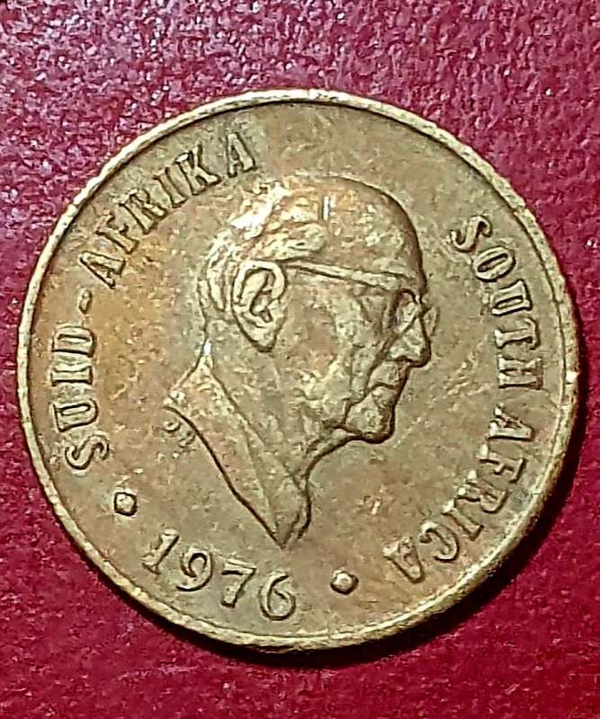5 X 1976  RSA 0NE CENT COINS . UNC TO CIRC. ONE BID FOR ALL.