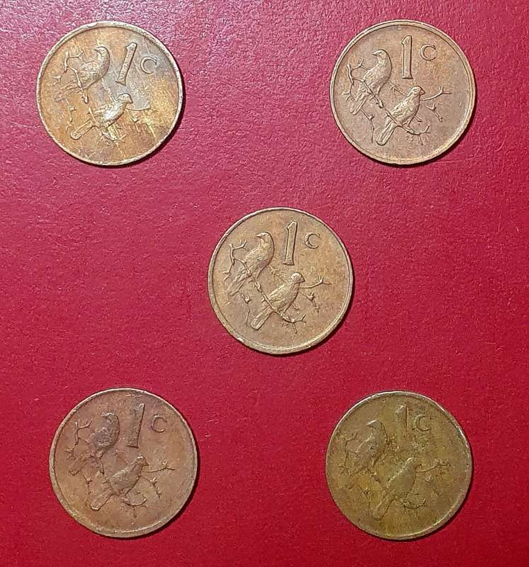 5 X 1976  RSA 0NE CENT COINS . UNC TO CIRC. ONE BID FOR ALL.