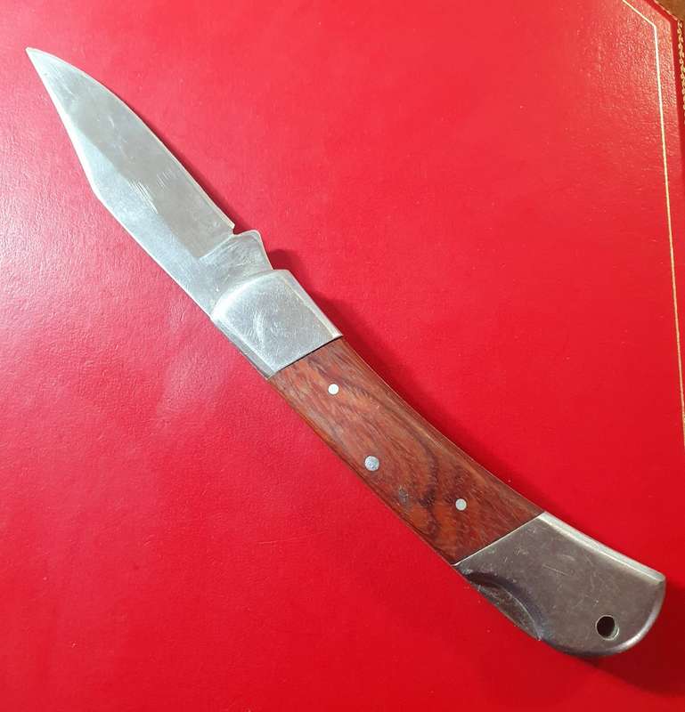 KALIBER FOLDING KNIFE. 19CM LONG.