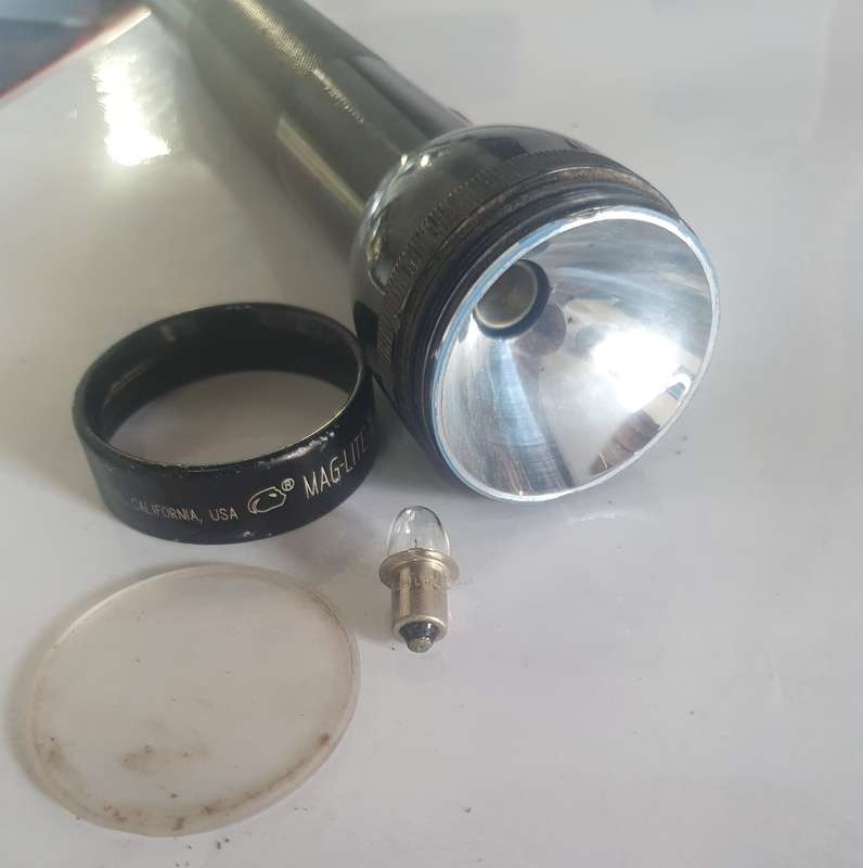 3 CELL MAG-LITE FOR RESTORATION JOB. 32CM LONG.