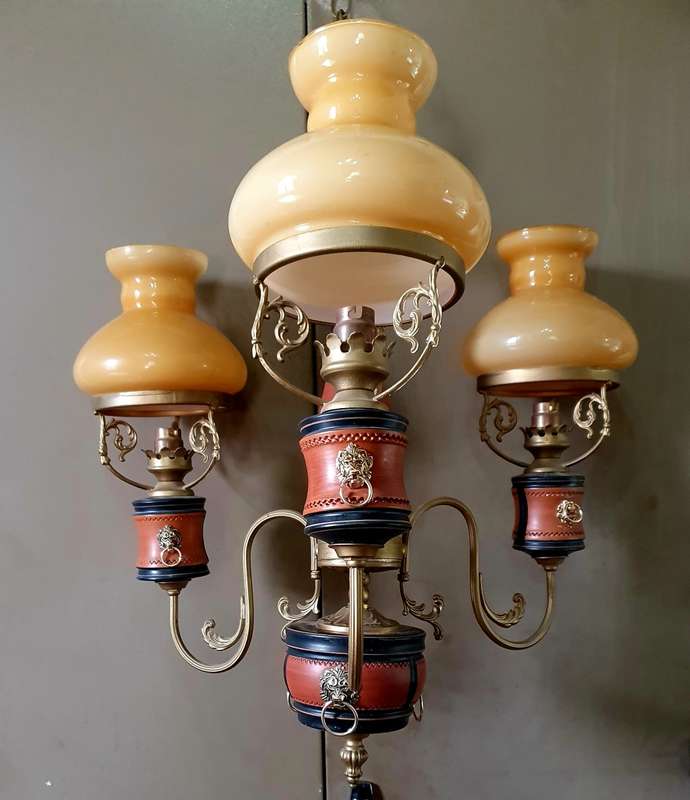 HUGE ANTIQUE 3 LIGHT CHANDELIER. EXCEPTIONAL DETAIL !!