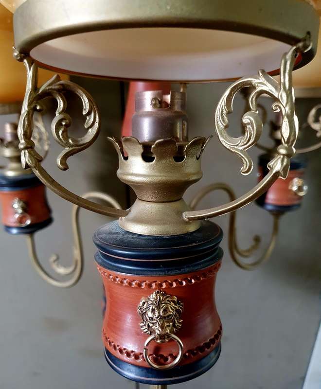 HUGE ANTIQUE 3 LIGHT CHANDELIER. EXCEPTIONAL DETAIL !!