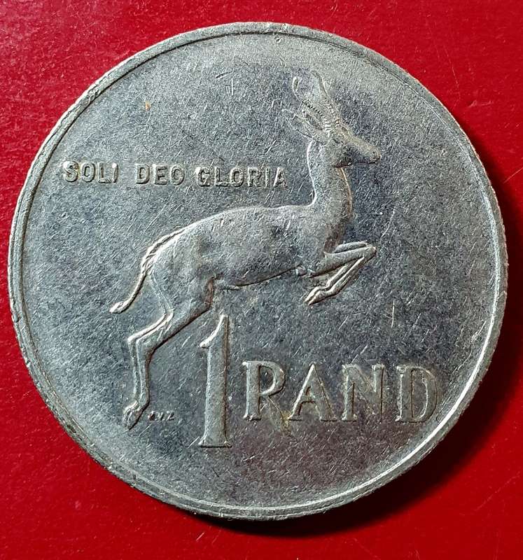 5 X ONE RAND COINS. EXCEPTIONAL CONDITION. ONE BID FOR ALL.