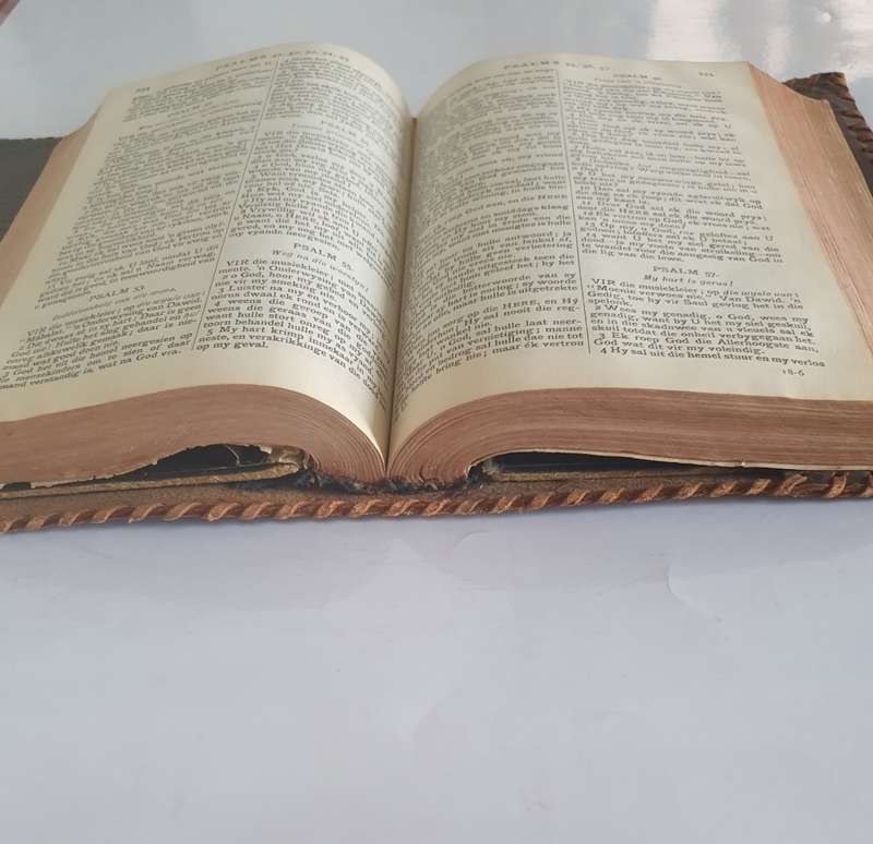 1933 Afrikaans Bible (First edition of the first Bible published in the Afrikaans language)