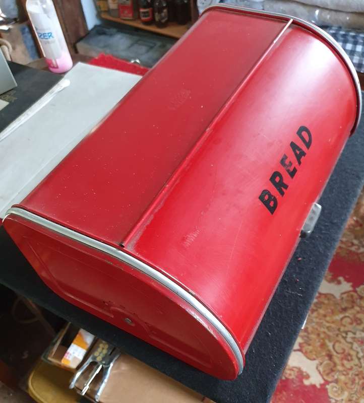VINTAGE KROST STEELWARE BREAD BIN.