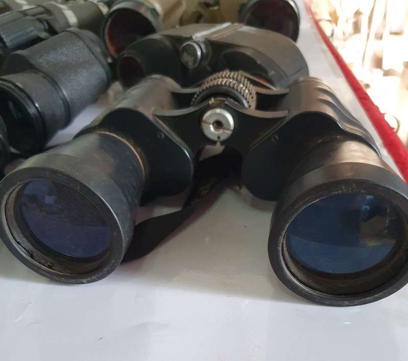 6 X BINOCULARS INCL. RANGER, TASCO,VANGUARD, ETC FOR REST0RATION JOB OR PARTS. ONE BID FOR ALL.