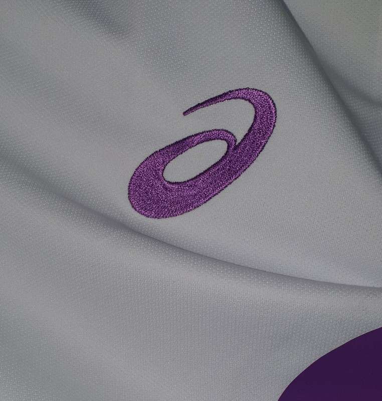 OFFICIAL S.A.RUGBY REFEREES SHIRT ( XL ) PLUS PAIR OF SOCKS . AS NEW. ASICS.