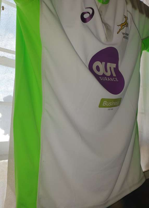 OFFICIAL S.A.RUGBY REFEREES SHIRT ( XL ) PLUS PAIR OF SOCKS . AS NEW. ASICS.